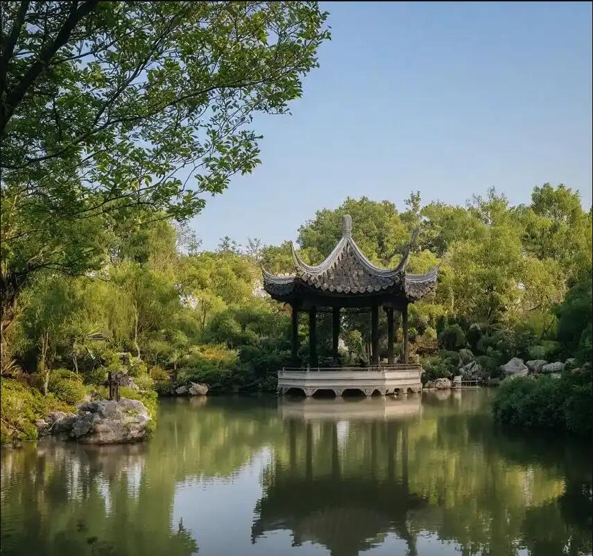 平坝县半知餐饮有限公司